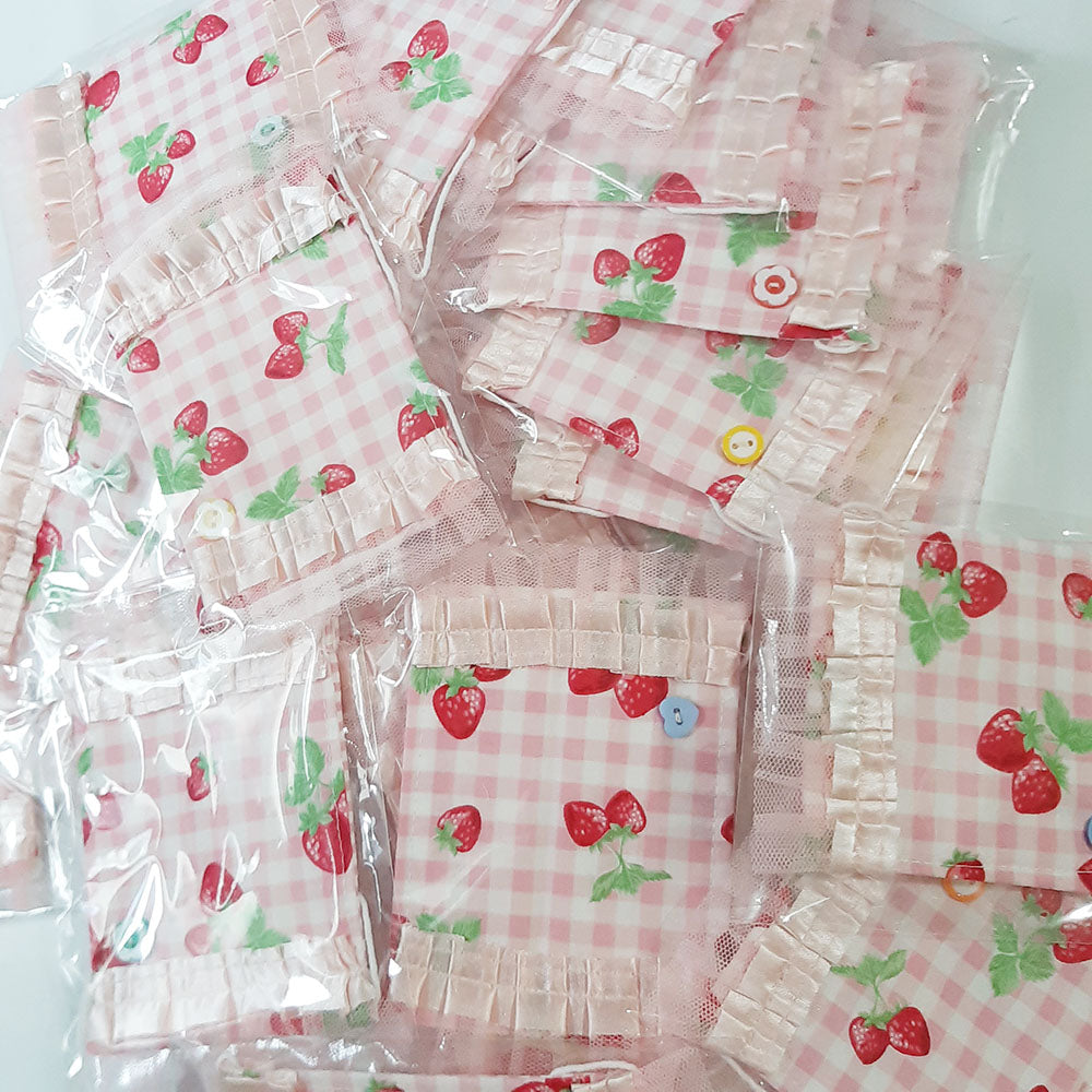 在庫あり即納日本製洗える繰り返し使える！かわいい子供用表綿裏ガーゼ平面マスク1枚綿100%/ハンドメイド作家「おんぷ♪」さん作イチゴチェックリボンボタンプリンセス姫レースマスクnodhc（福岡在庫）