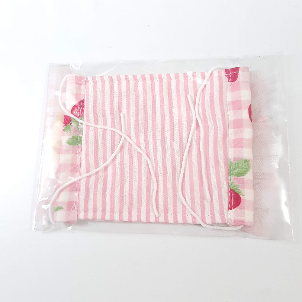 在庫あり即納日本製洗える繰り返し使える！かわいい子供用表綿裏ガーゼ平面マスク1枚綿100%/ハンドメイド作家「おんぷ♪」さん作イチゴチェックリボンボタンプリンセス姫レースマスクnodhc（福岡在庫）